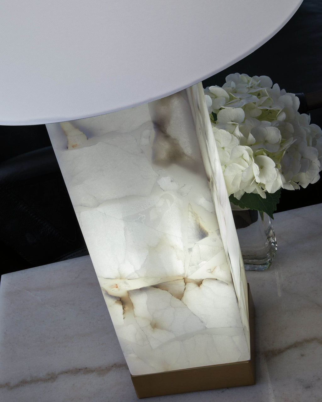 Linderfield - Alabaster Table Lamp - White / Gold Finish-1